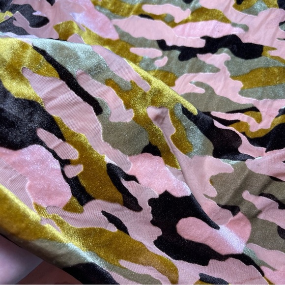 We the Free women's camo pink short sleeve burnt velvet casual sheer top in M - Picture 8 of 8